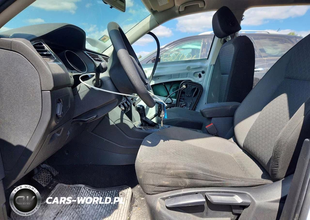 2018 Volkswagen Tiguan S VIN:3VV1B7AX4JM171451 - 7