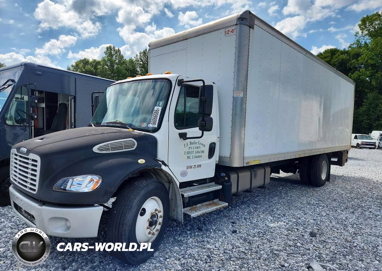 2016 Freightliner M2 106 Med - Box Truck