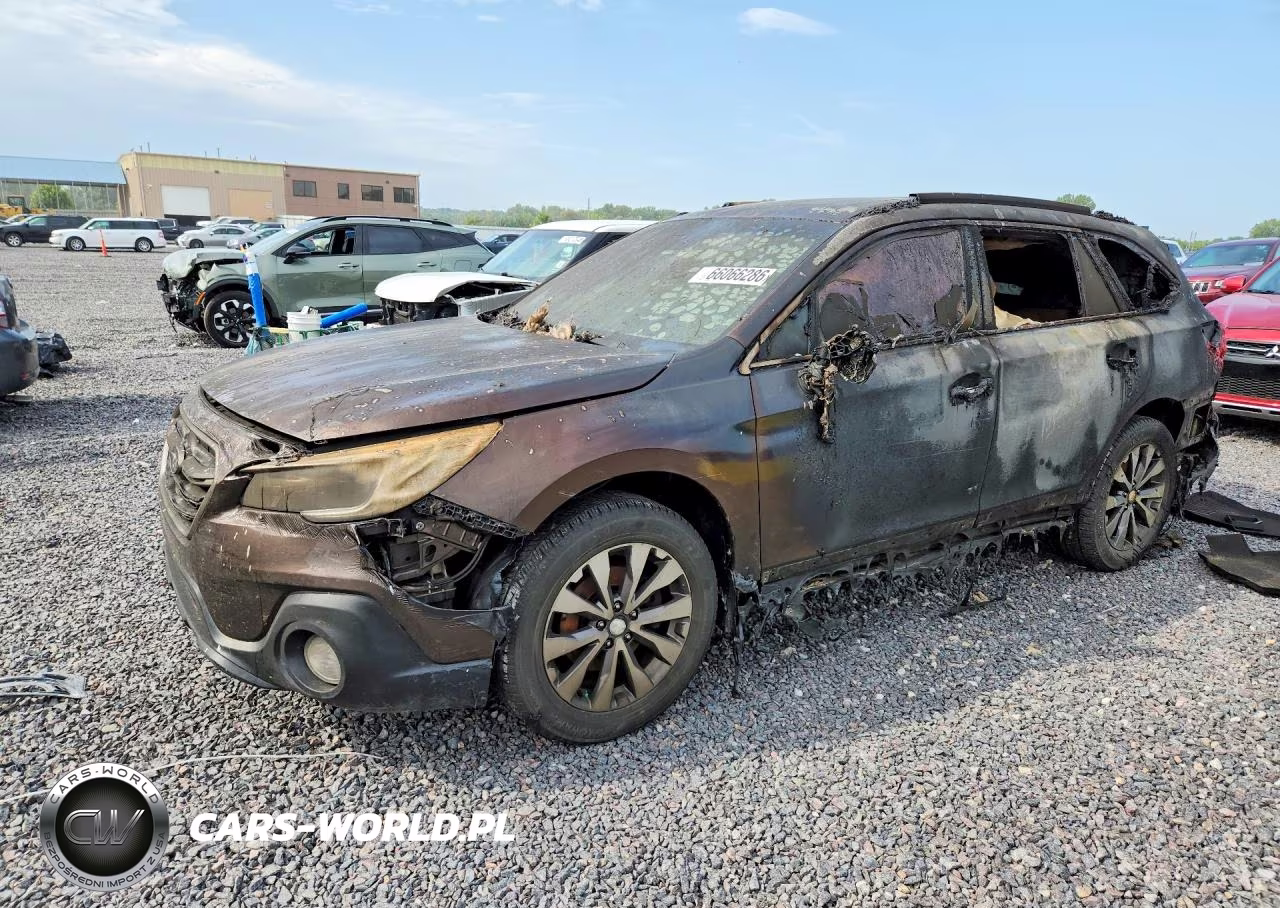 2019 Subaru Outback Touring VIN:4S4BSATC7K3237127 - 1