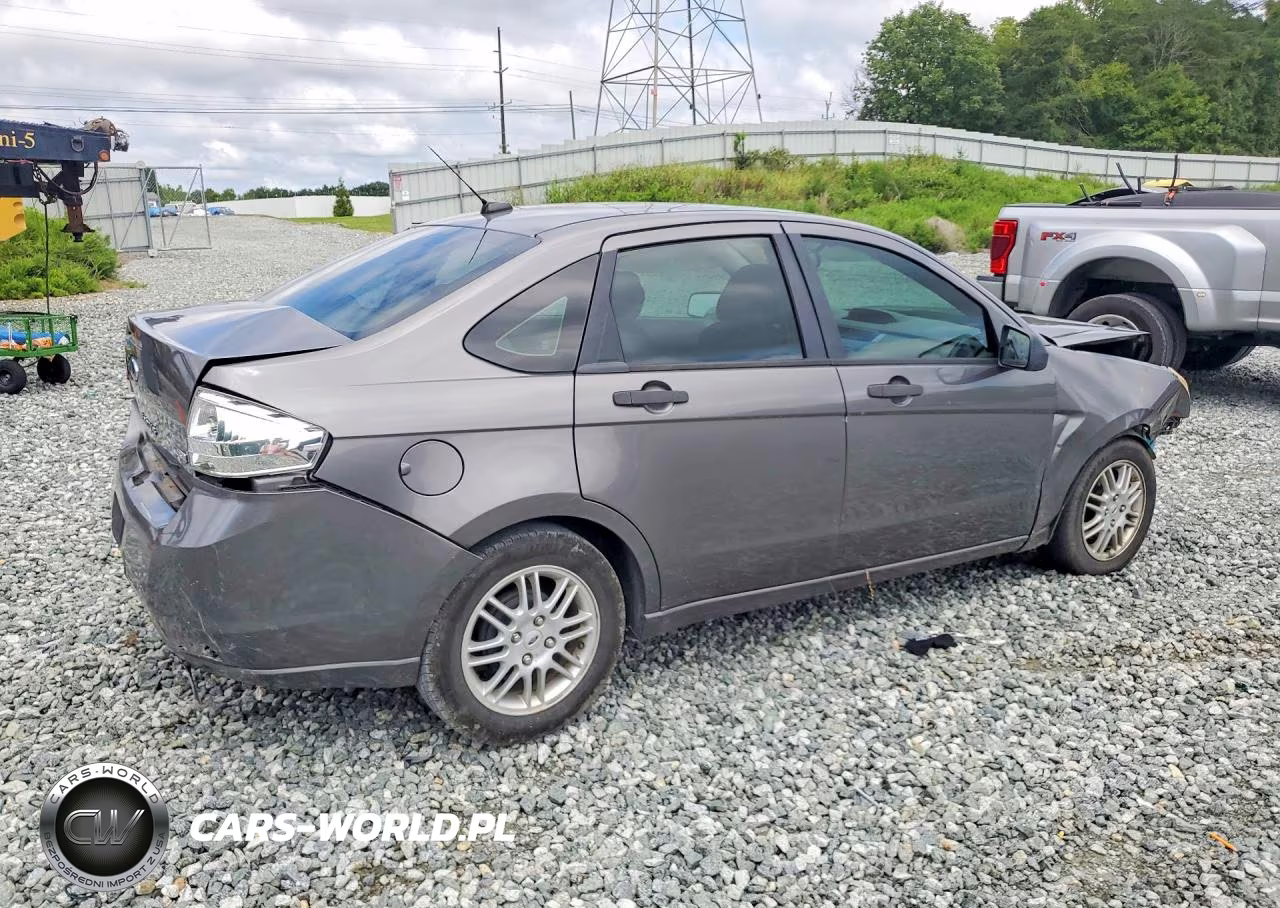 2010 Ford Focus Se VIN:1FAHP3FN9AW230501 - 3