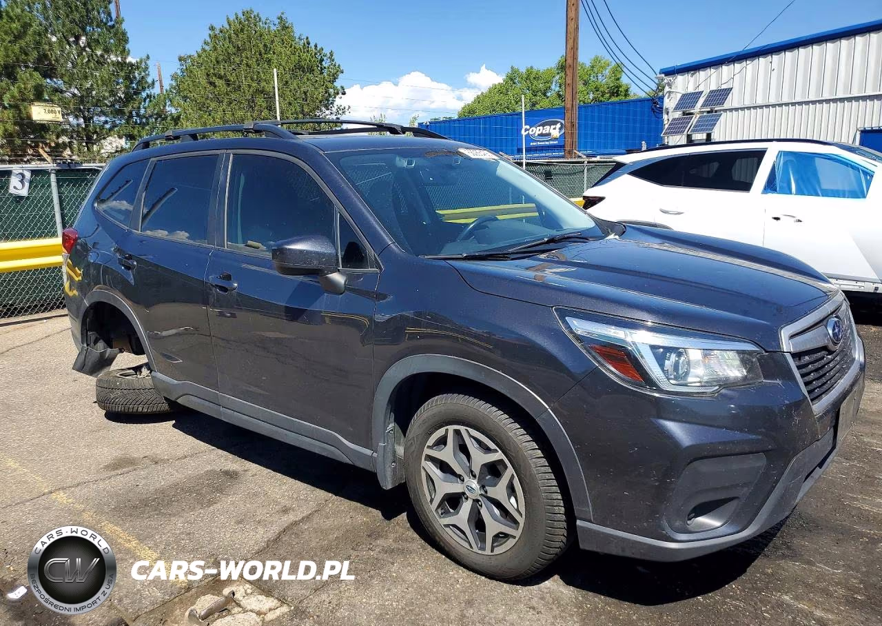 2019 Subaru Forester Premium VIN:JF2SKAEC5KH517618 - 4