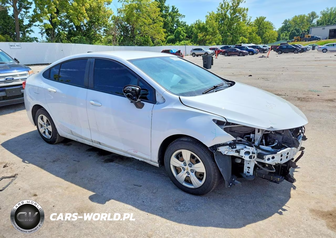 2018 Chevrolet Cruze Ls VIN:1G1BC5SMXJ7207140 - 4