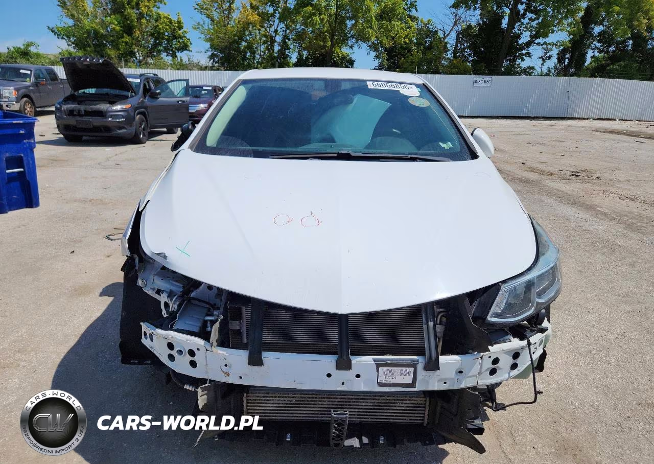 2018 Chevrolet Cruze Ls VIN:1G1BC5SMXJ7207140 - 5
