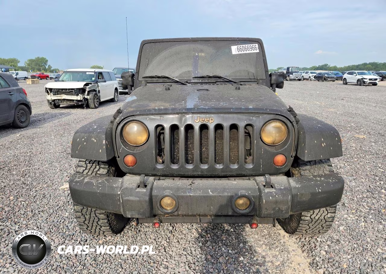 2009 Jeep Wrangler X VIN:1J4FA24199L786487 - 5