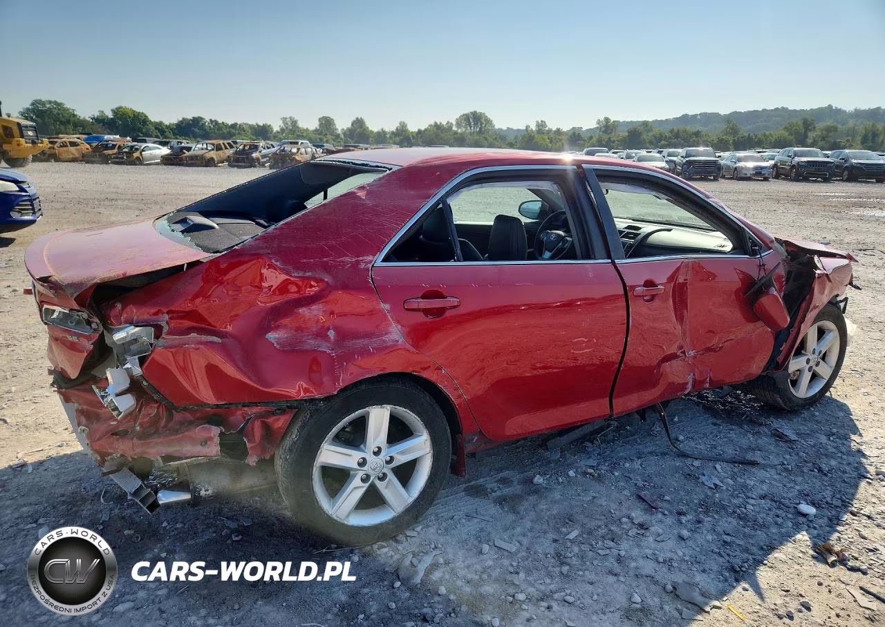 2014 Toyota Camry Se VIN:4T1BF1FK4EU848769 - 3