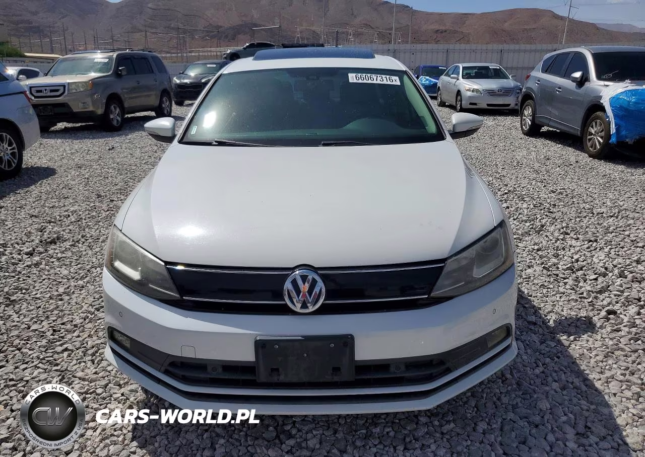 2016 Volkswagen Jetta Hybrid VIN:3VW637AJ4GM340855 - 5