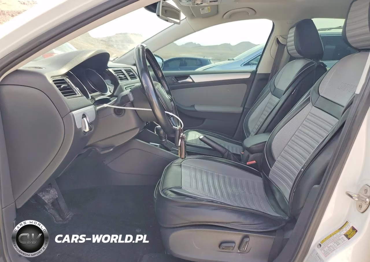 2016 Volkswagen Jetta Hybrid VIN:3VW637AJ4GM340855 - 7