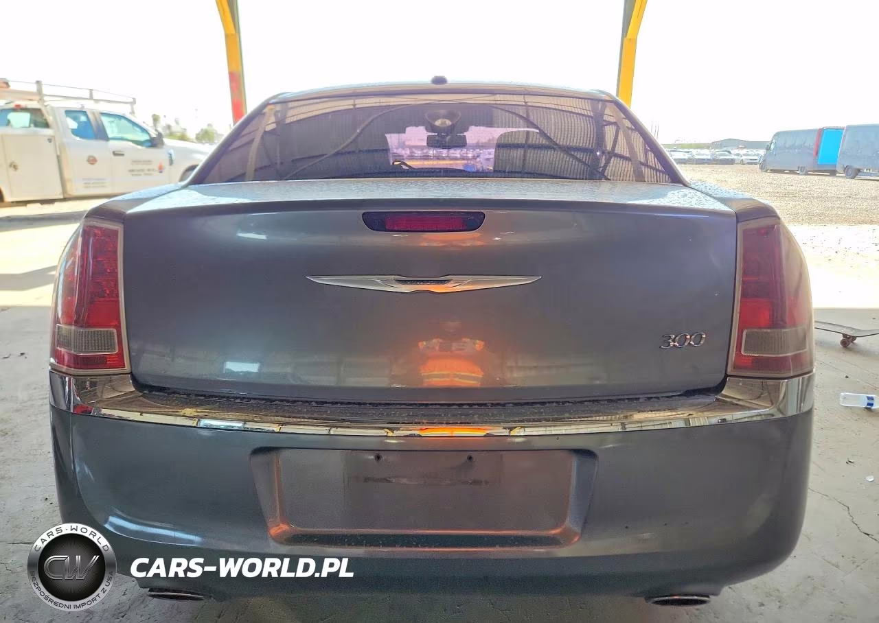 2011 Chrysler 300 Limited VIN:2C3CA5CG5BH584463 - 6