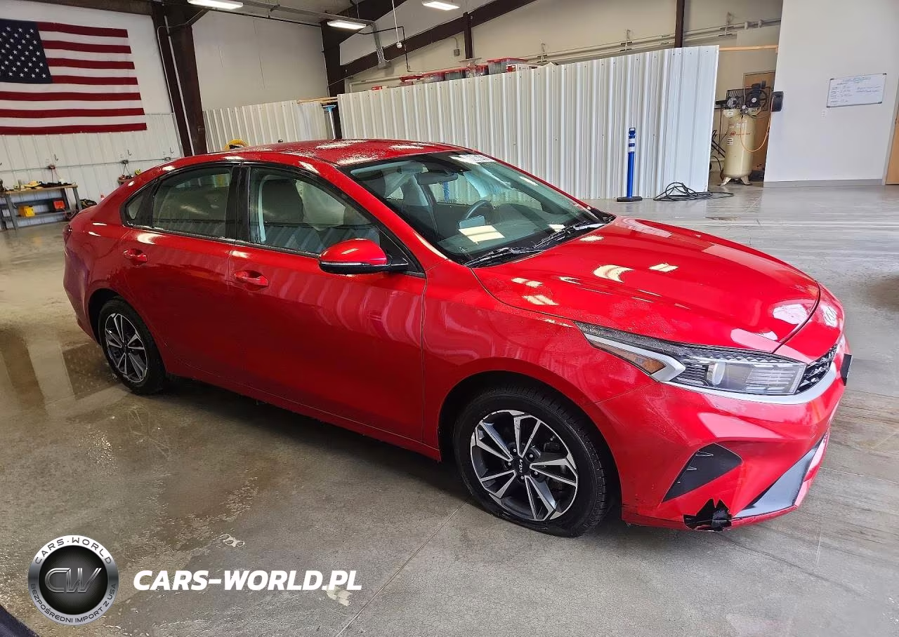 2024 Kia Forte Lxs VIN:3KPF24AD0RE742657 - 4