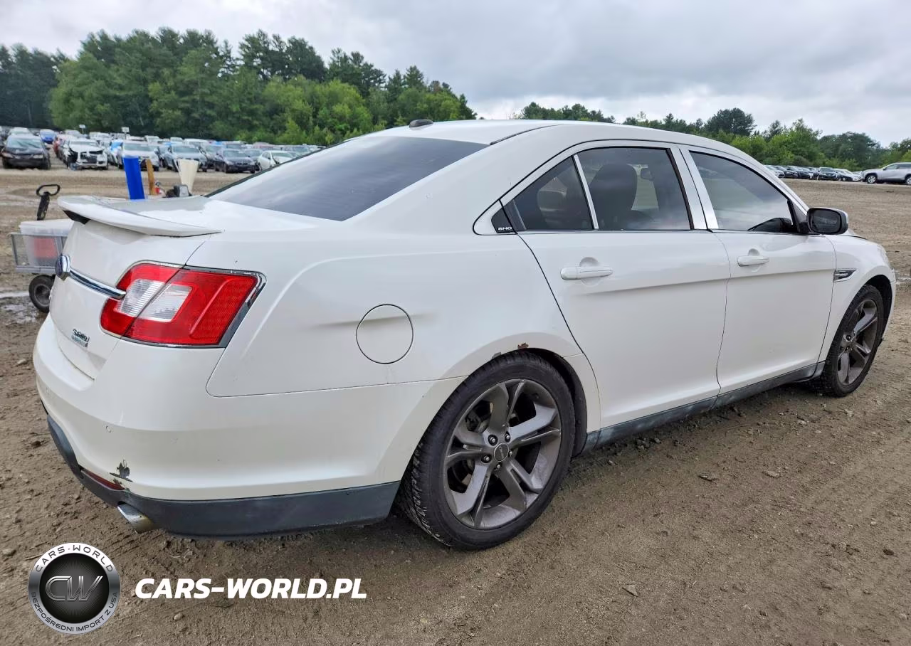 2010 Ford Taurus Sho VIN:1FAHP2KT9AG117365 - 3