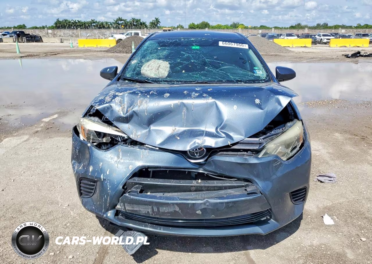 2016 Toyota Corolla Le VIN:5YFBURHE3GP542498 - 5