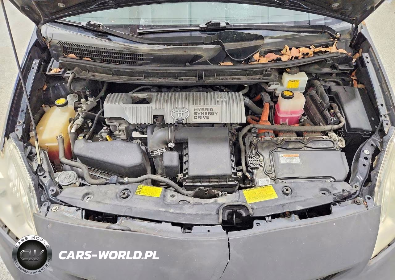 2013 Toyota Prius Two VIN:JTDKN3DU6D0355611 - 11