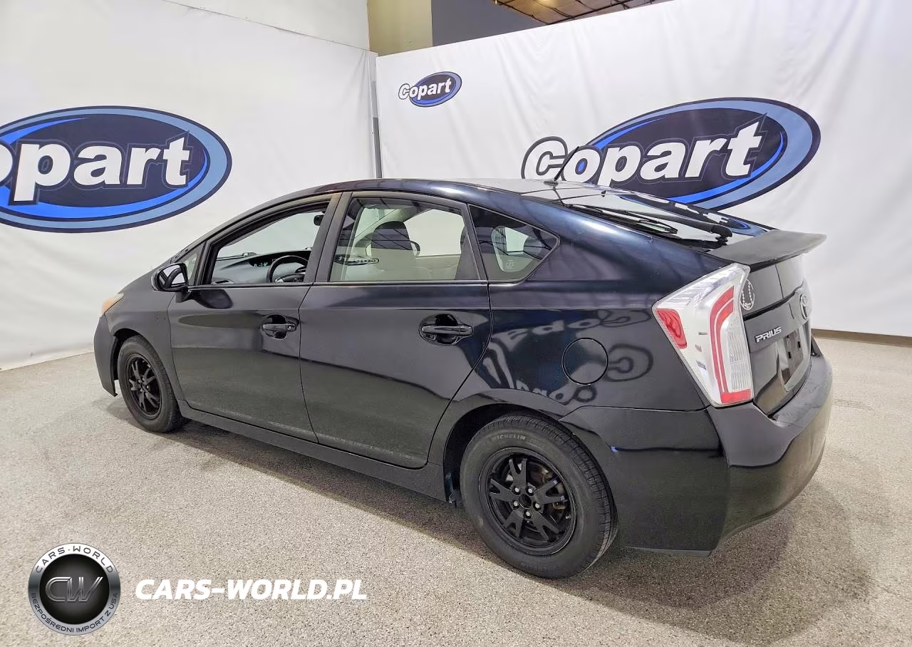 2013 Toyota Prius Two VIN:JTDKN3DU6D0355611 - 2
