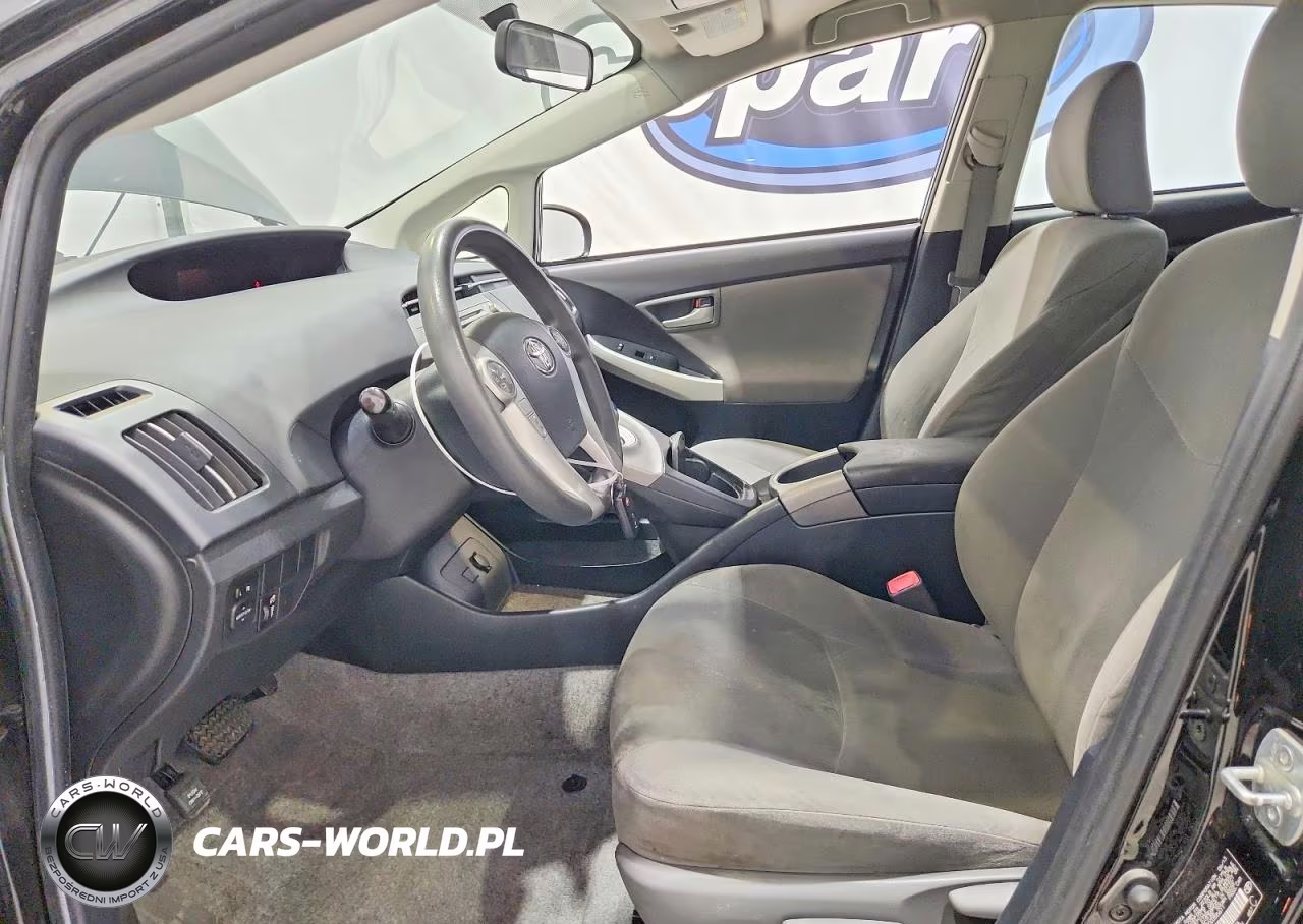 2013 Toyota Prius Two VIN:JTDKN3DU6D0355611 - 7