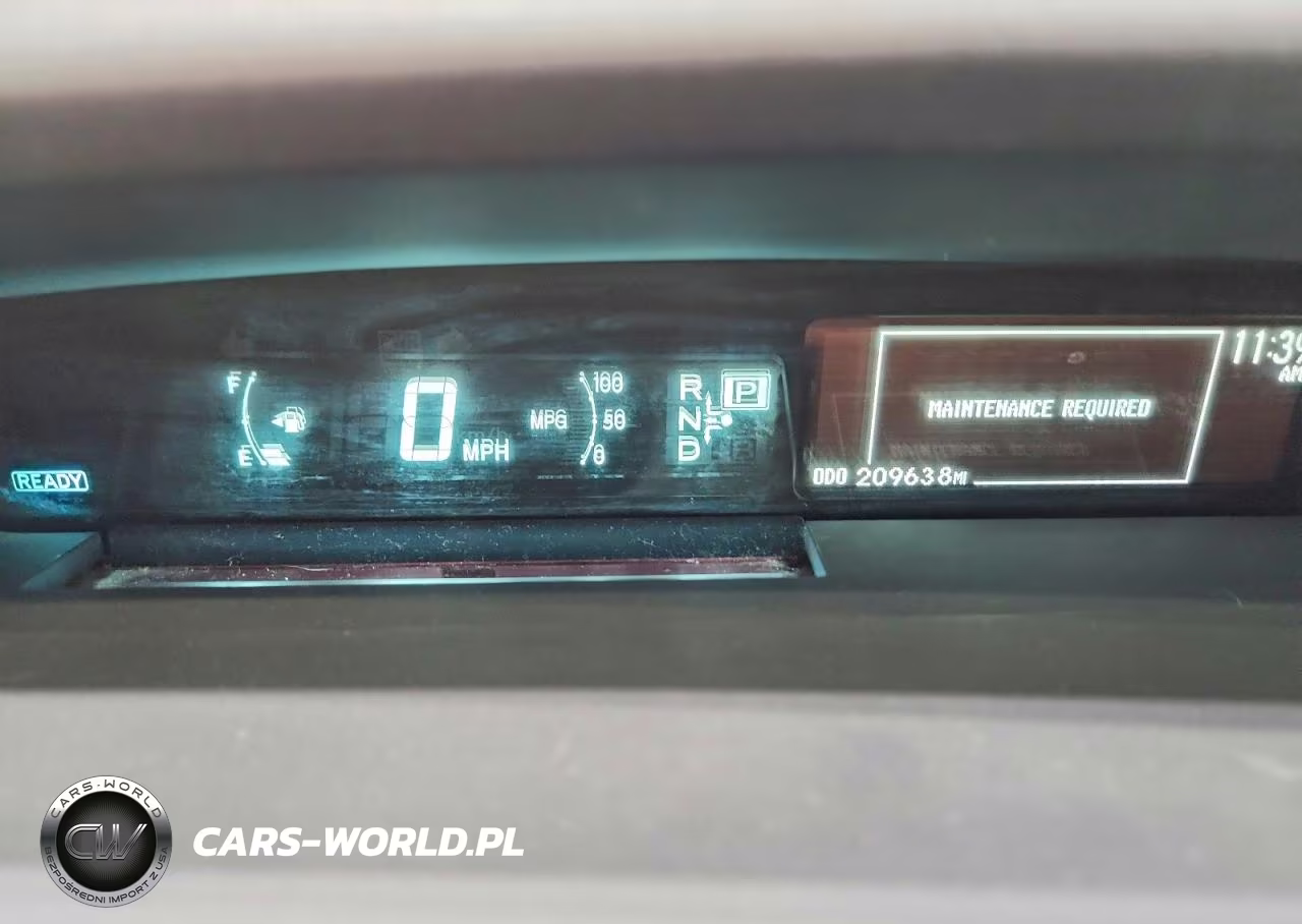 2013 Toyota Prius Two VIN:JTDKN3DU6D0355611 - 9