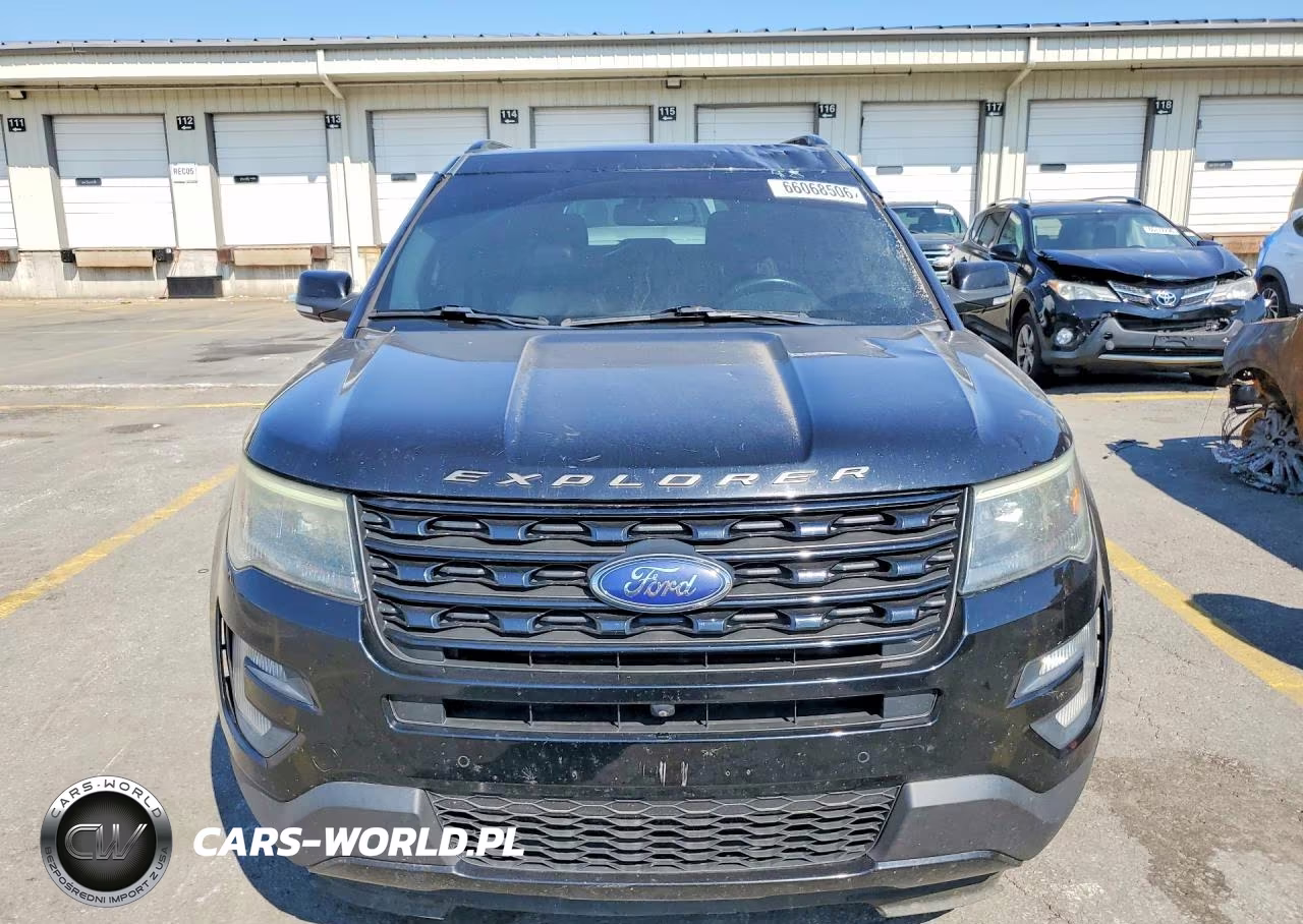 2017 Ford Explorer Sport VIN:1FM5K8GT3HGA02662 - 5