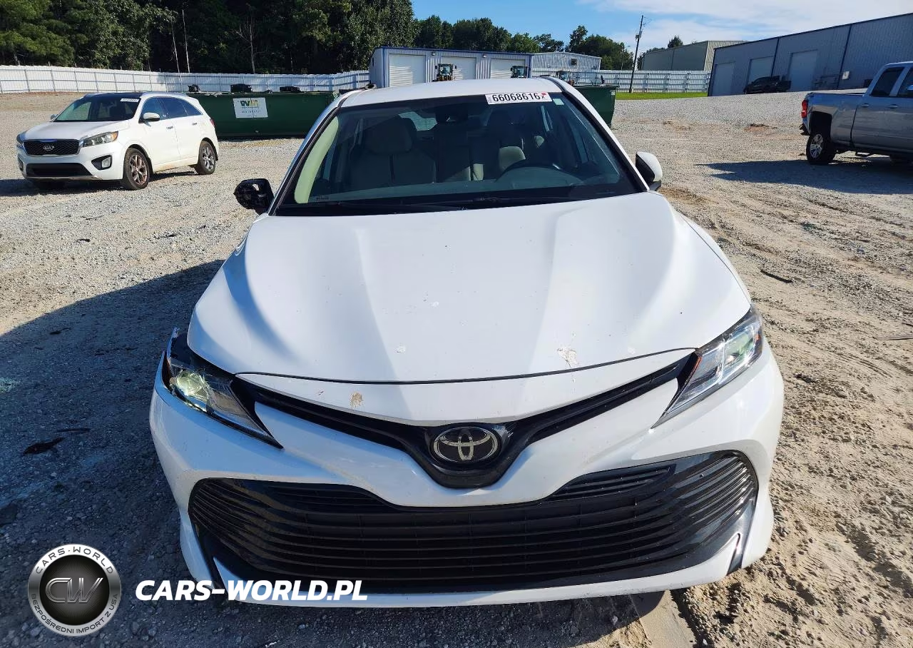 2020 Toyota Camry Le VIN:4T1C11AK8LU910620 - 5