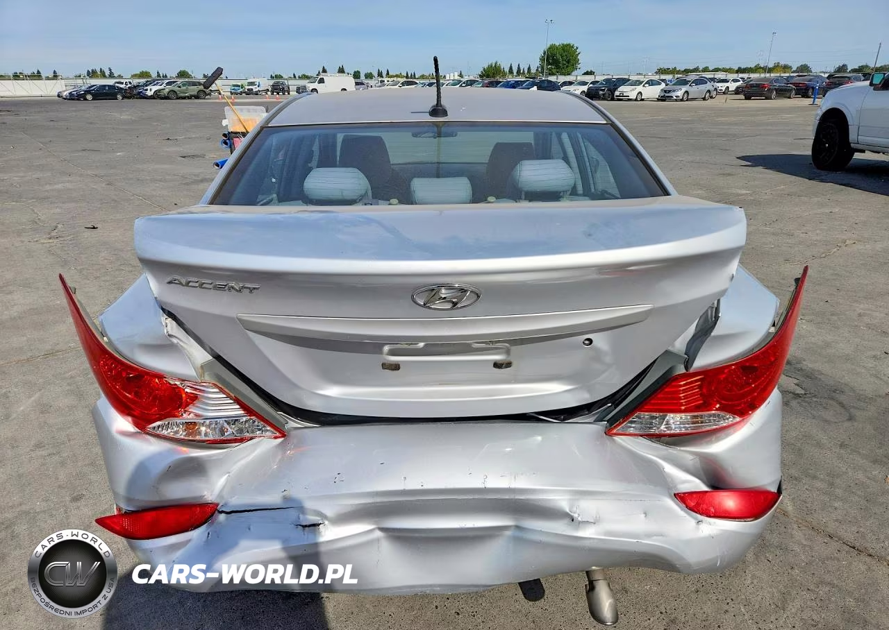 2013 Hyundai Accent Gls VIN:KMHCT4AE3DU558103 - 6