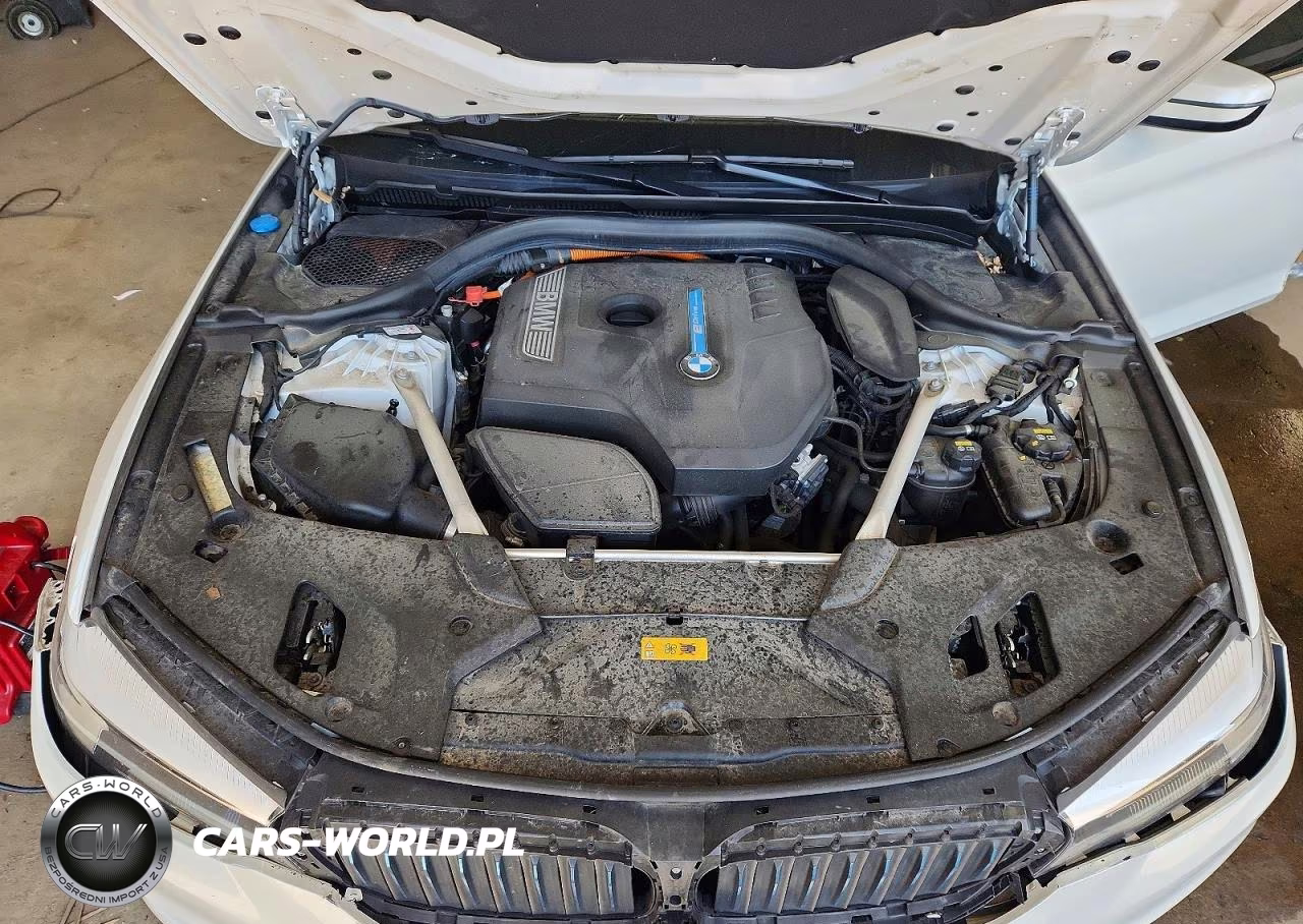 2018 BMW 530E VIN:WBAJA9C51JB250802 - 11
