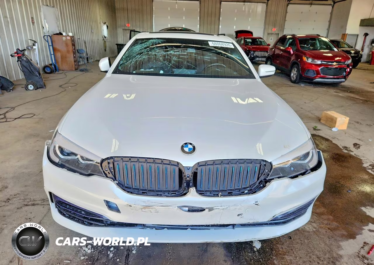 2018 BMW 530E VIN:WBAJA9C51JB250802 - 5
