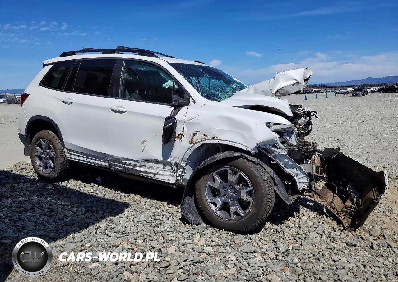 2022 Honda Passport Trail Sport VIN:5FNYF8H6XNB001318 - 4