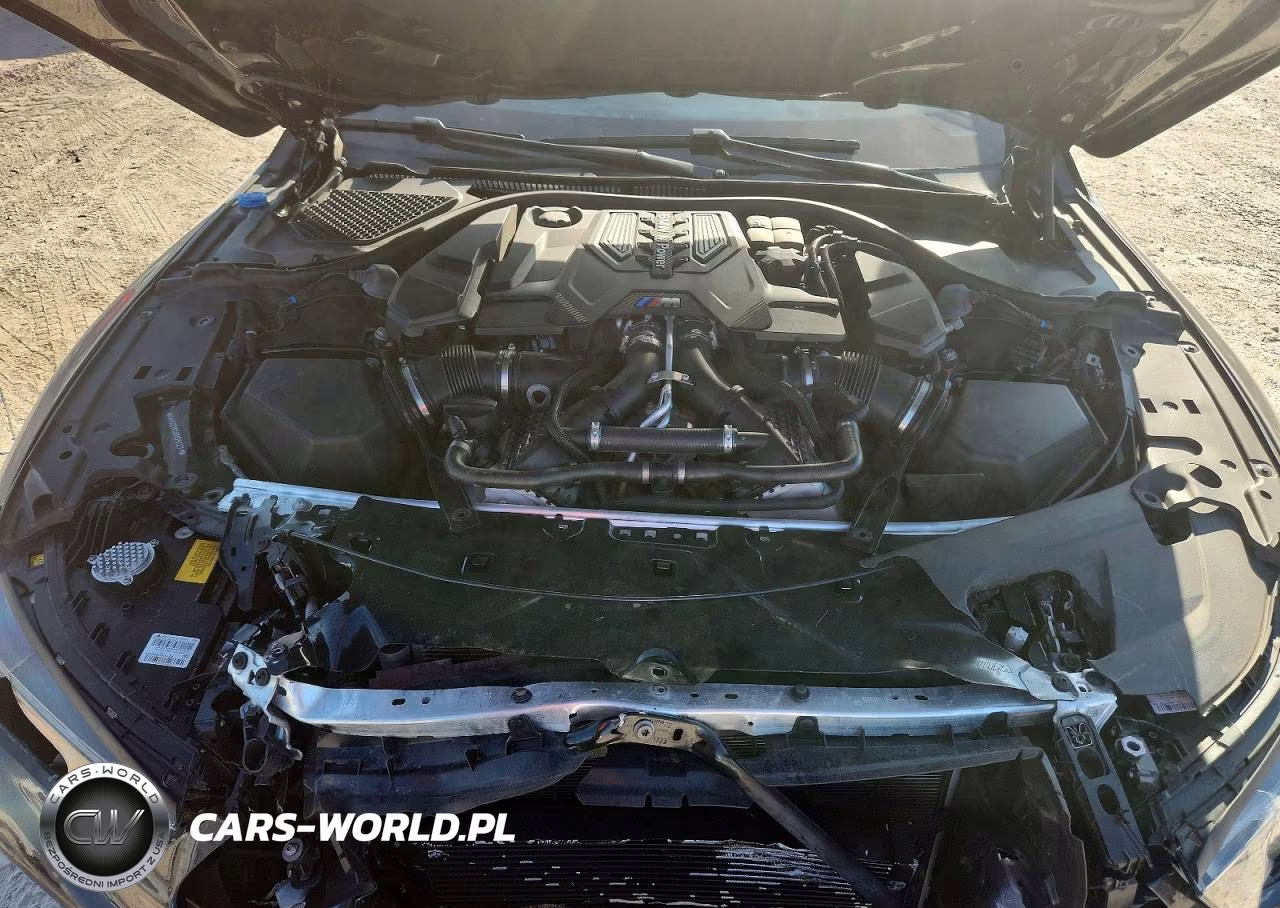 2024 BMW M8 VIN:WBSDZ0C0XRCP50271 - 11
