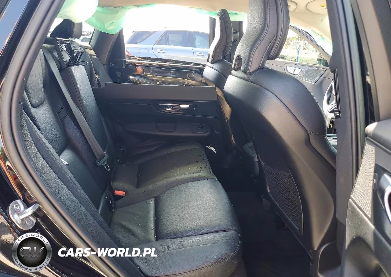 2023 Volvo Xc60 Plus VIN:YV4L12DNXP1210733 - 11