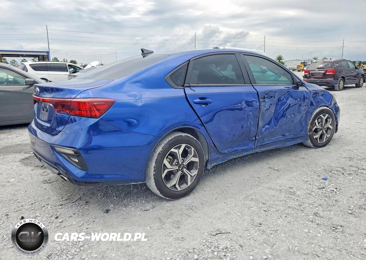 2021 Kia Forte Lxs VIN:3KPF24AD8ME341379 - 3