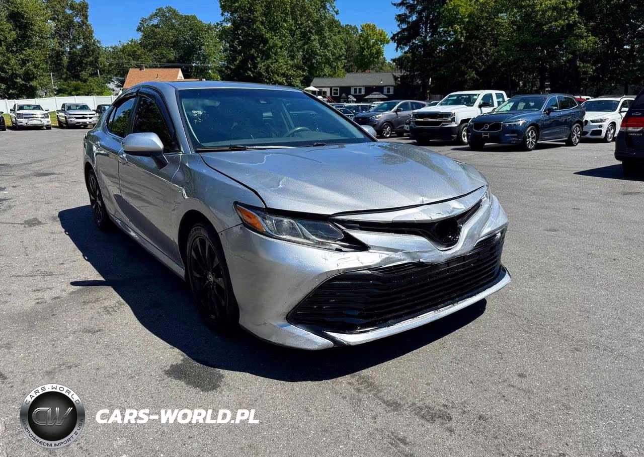 2020 Toyota Camry Le VIN:4T1C11AK4LU961127 - 4