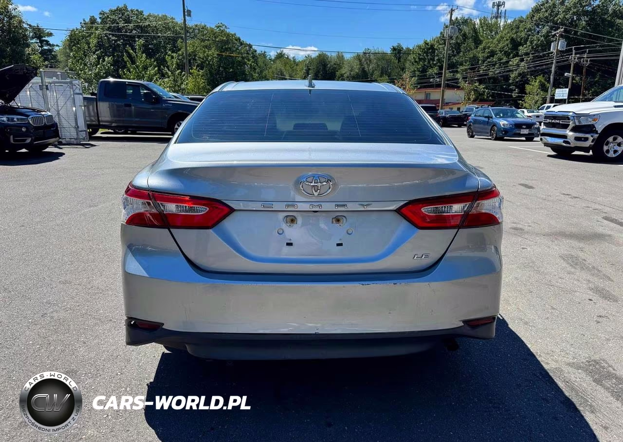2020 Toyota Camry Le VIN:4T1C11AK4LU961127 - 6