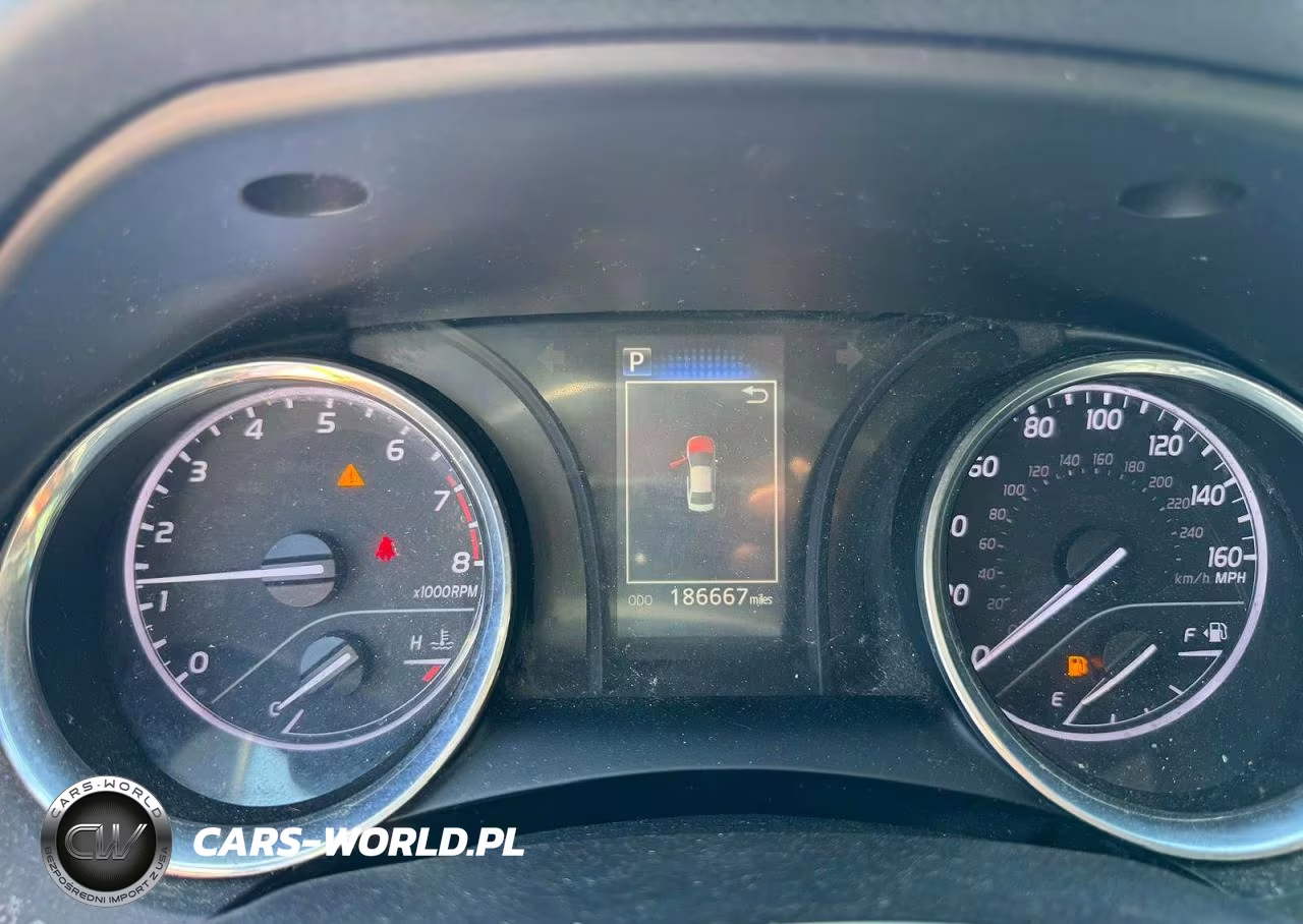 2020 Toyota Camry Le VIN:4T1C11AK4LU961127 - 8