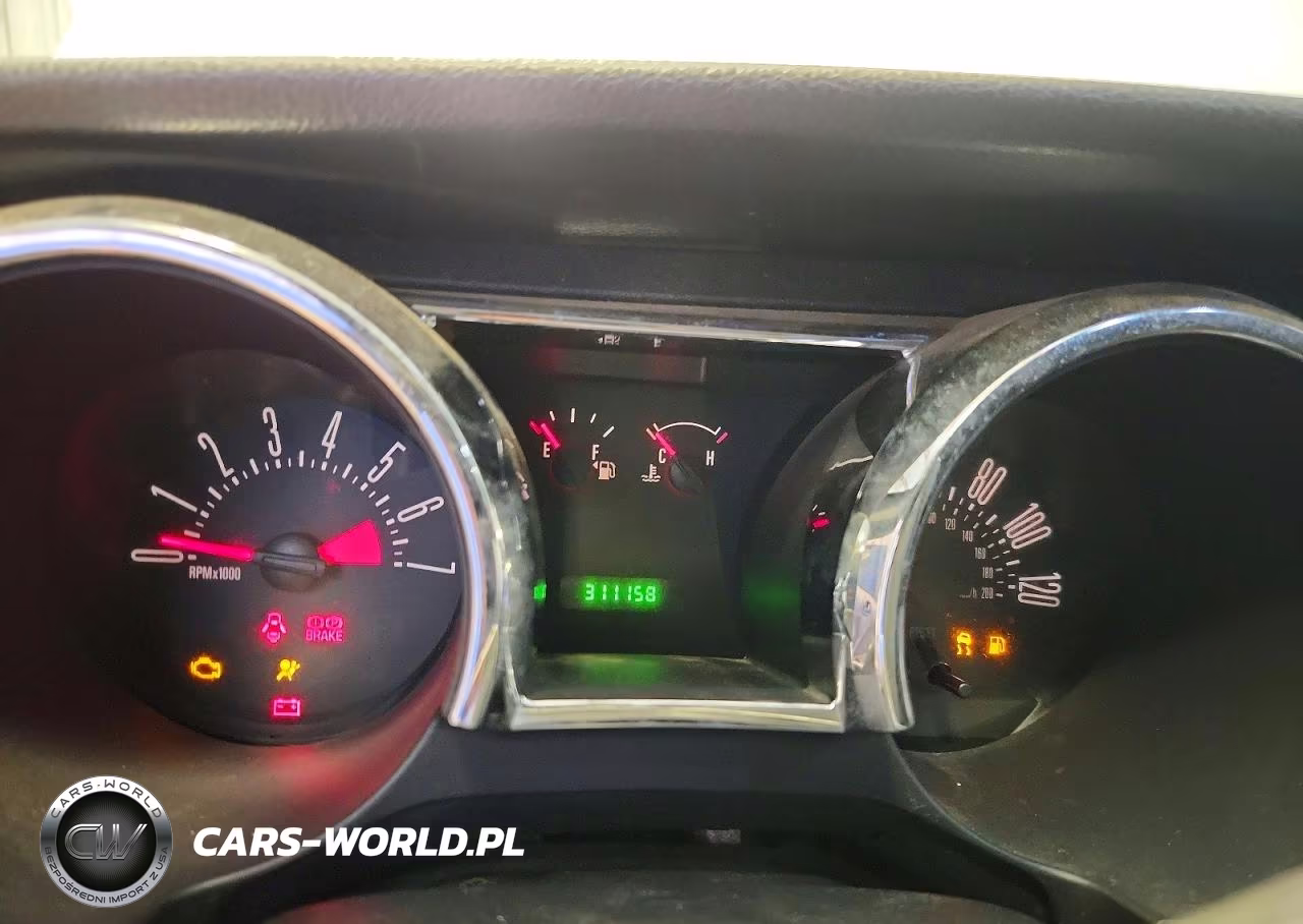 2005 Ford Mustang VIN:1ZVFT80N155152369 - 9