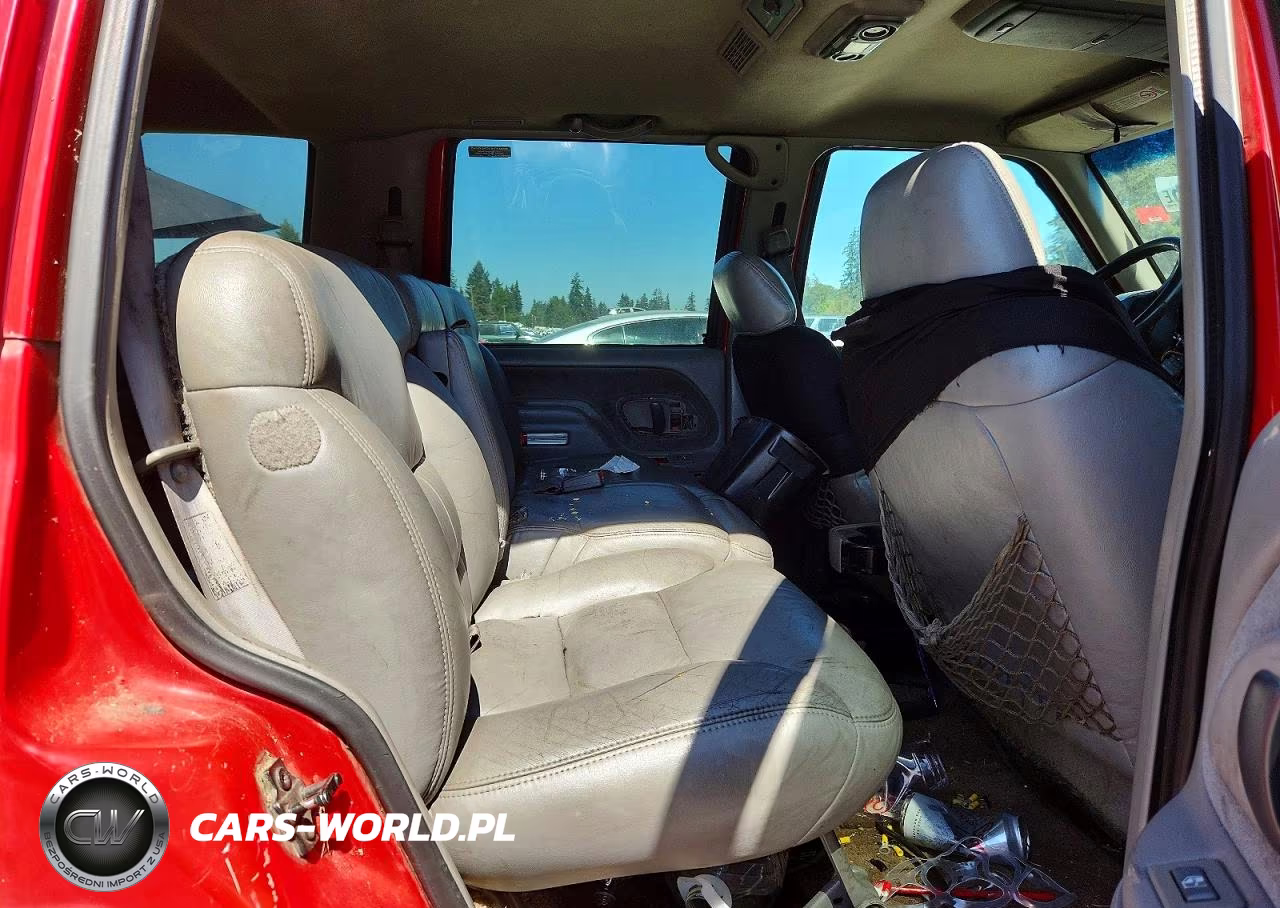 1999 Chevrolet Tahoe K1500 VIN:1GNEK13R9XJ525263 - 11