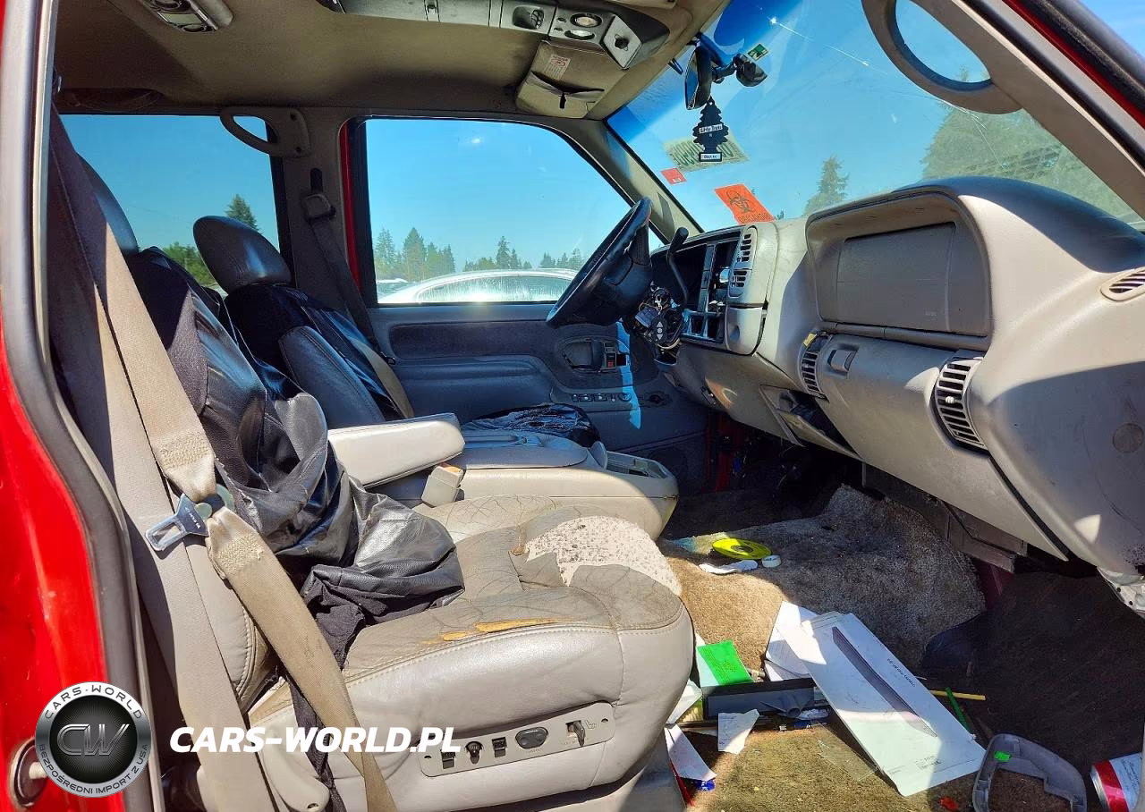 1999 Chevrolet Tahoe K1500 VIN:1GNEK13R9XJ525263 - 7