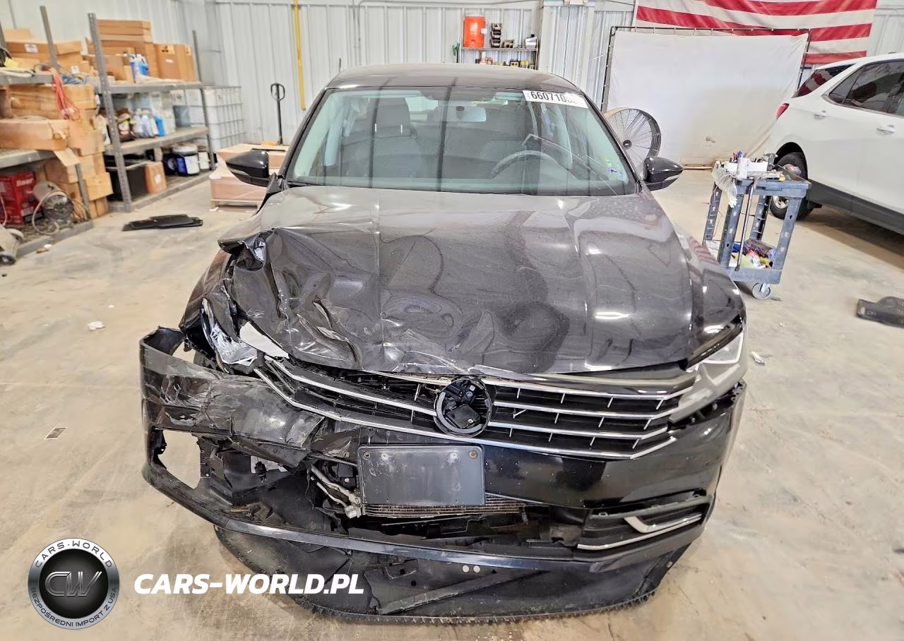2017 Volkswagen Passat S VIN:1VWAT7A38HC045238 - 5