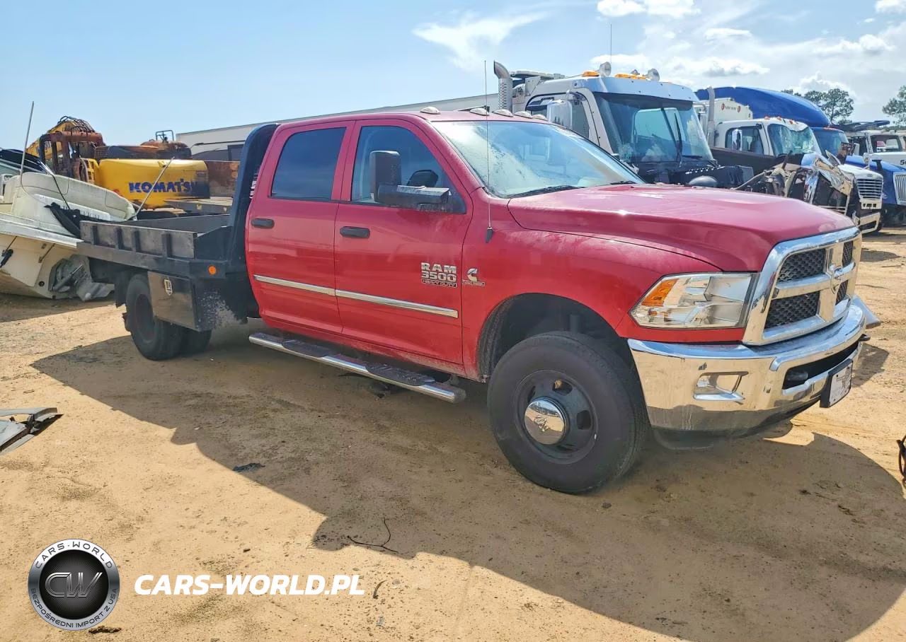 2018 Ram 3500 VIN:3C7WRTCL8JG335904 - 4
