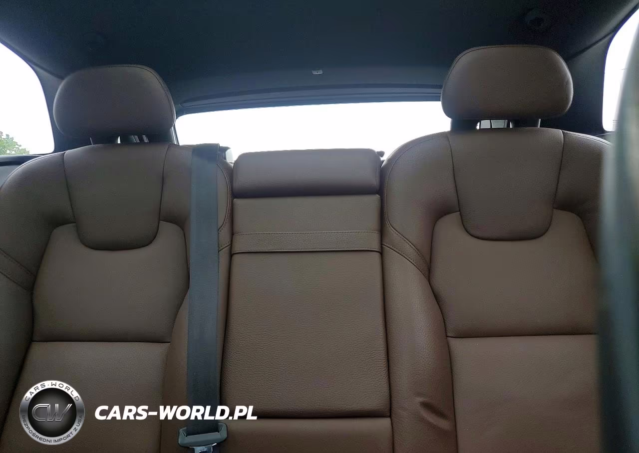2019 Volvo Xc60 T5 VIN:LYV102RK2KB287593 - 10