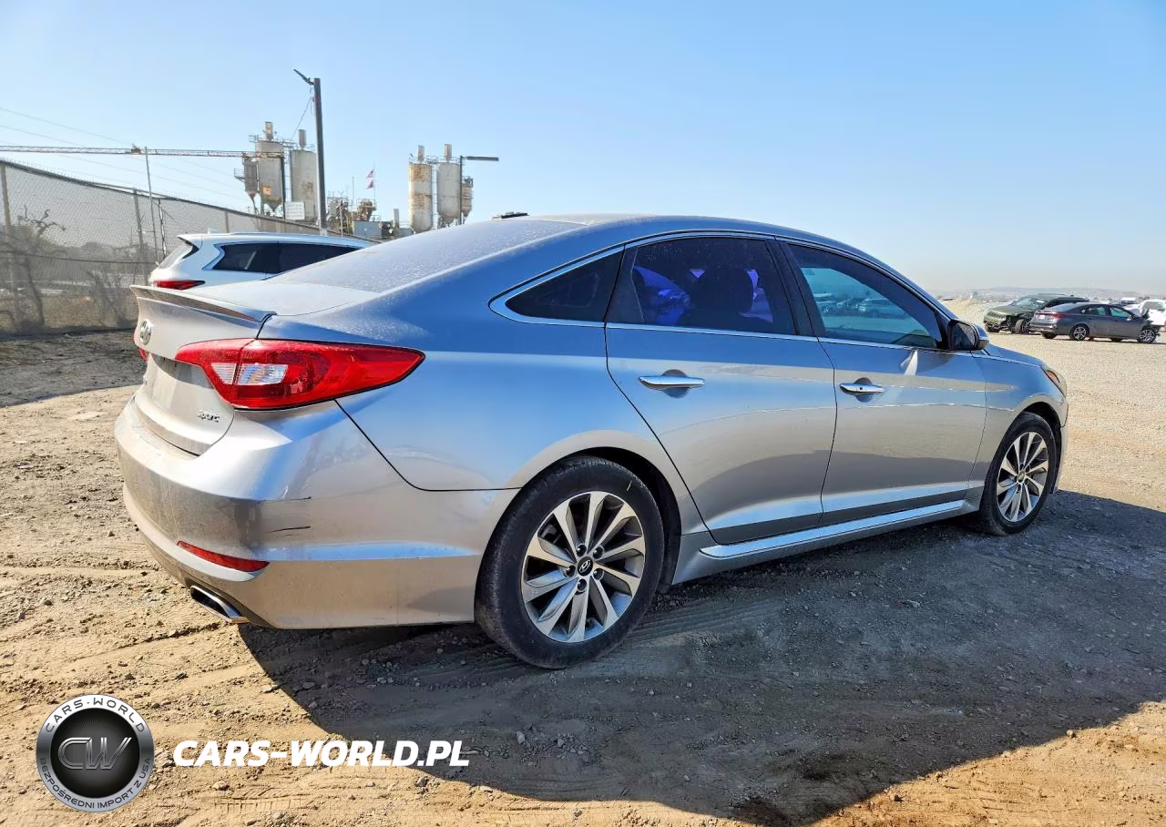 2016 Hyundai Sonata Sport VIN:5NPE34AF2GH423148 - 3