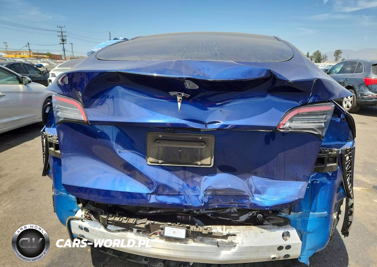 2023 Tesla Model Y VIN:7SAYGDED7PF964885 - 6