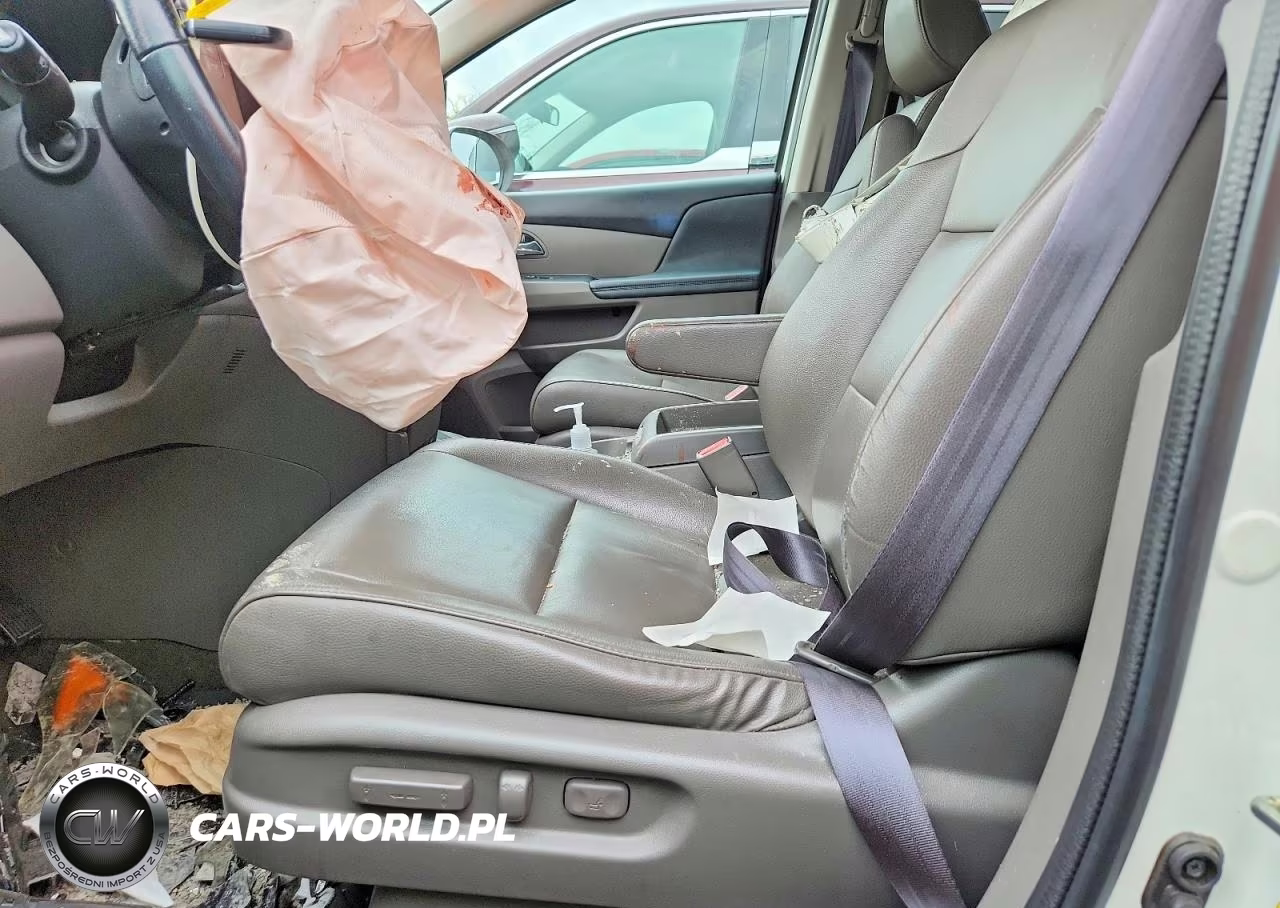 2015 Honda Odyssey Exl VIN:5FNRL5H66FB111604 - 7