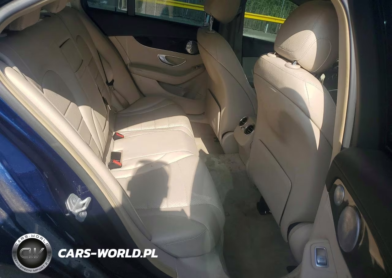 2015 Mercedes-Benz C 300 4Matic VIN:55SWF4KB3FU034604 - 10