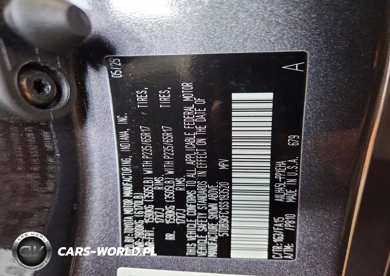2025 Toyota Sienna Le VIN:5TDBSKFC1SS193520 - 13