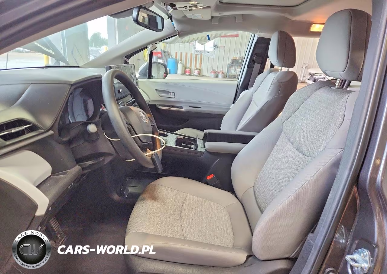 2025 Toyota Sienna Le VIN:5TDBSKFC1SS193520 - 7