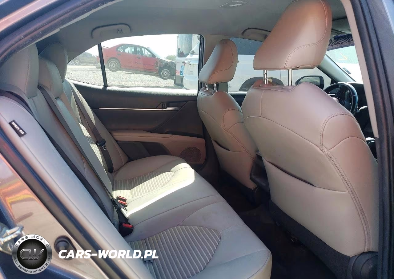 2019 Toyota Camry Se VIN:4T1B11HK2KU805314 - 10
