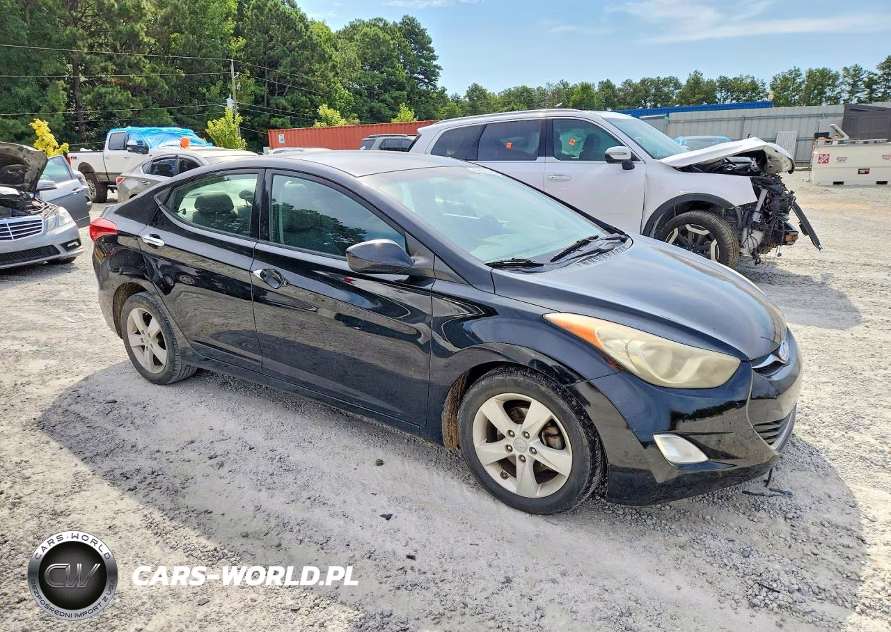 2013 Hyundai Elantra Gls VIN:KMHDH4AE6DU816958 - 4
