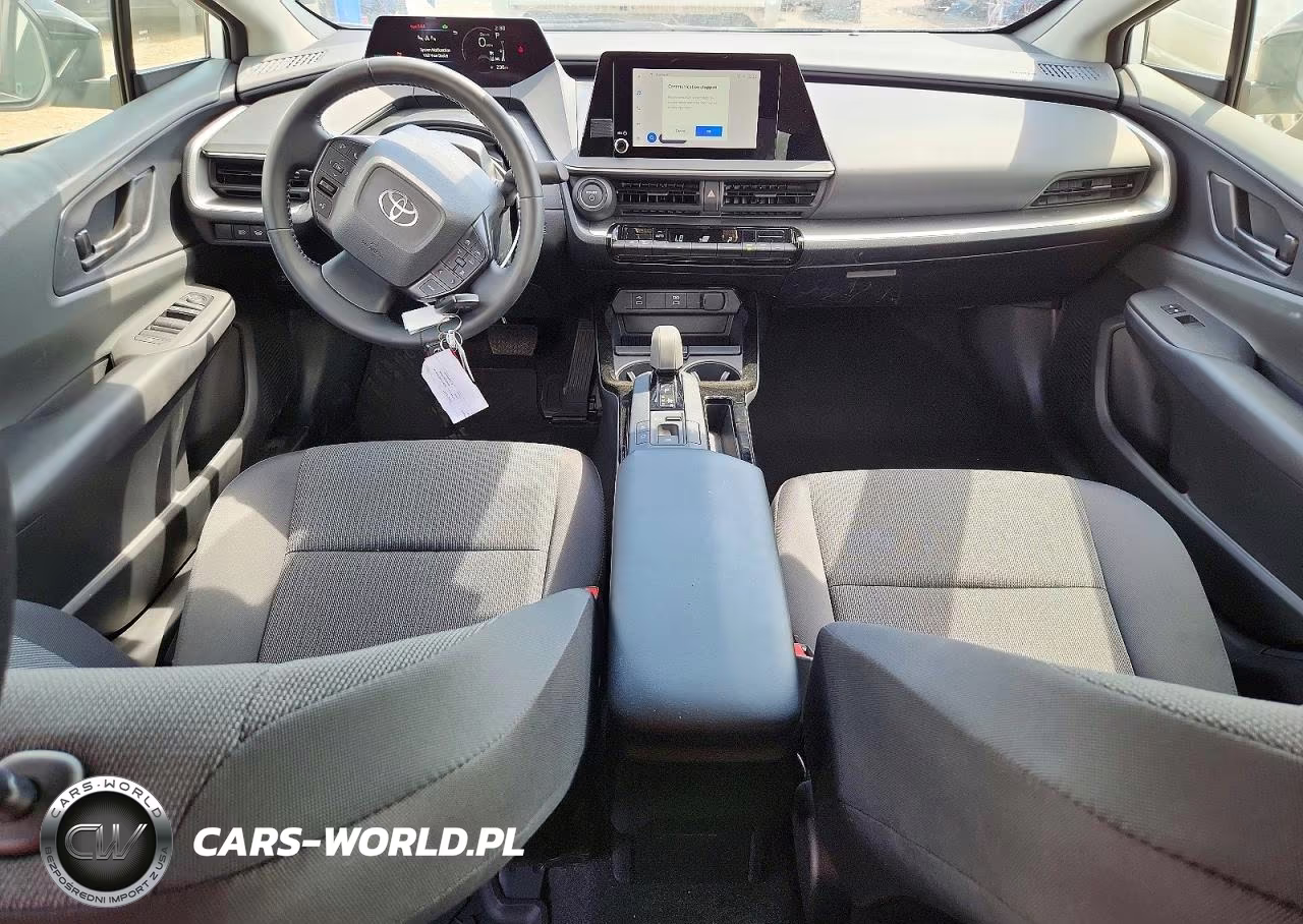 2026 Toyota Prius Le VIN:JTDACAAU0T3080194 - 8