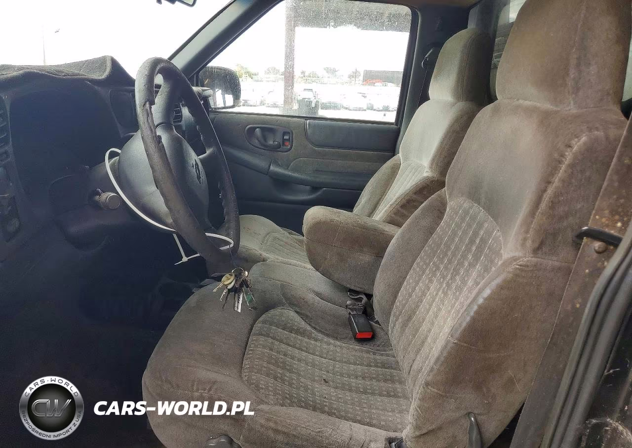 2000 Chevrolet S Truck S10 VIN:1GCCS1445Y8113210 - 7
