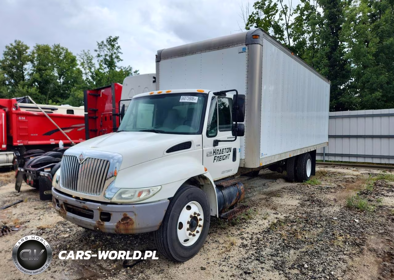 2005 International 4000 4300