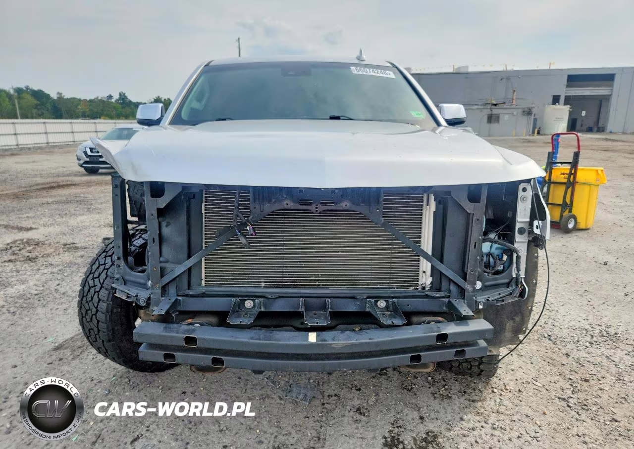 2018 Chevrolet Suburban K1500 Lt VIN:1GNSKHKC7JR105356 - 5
