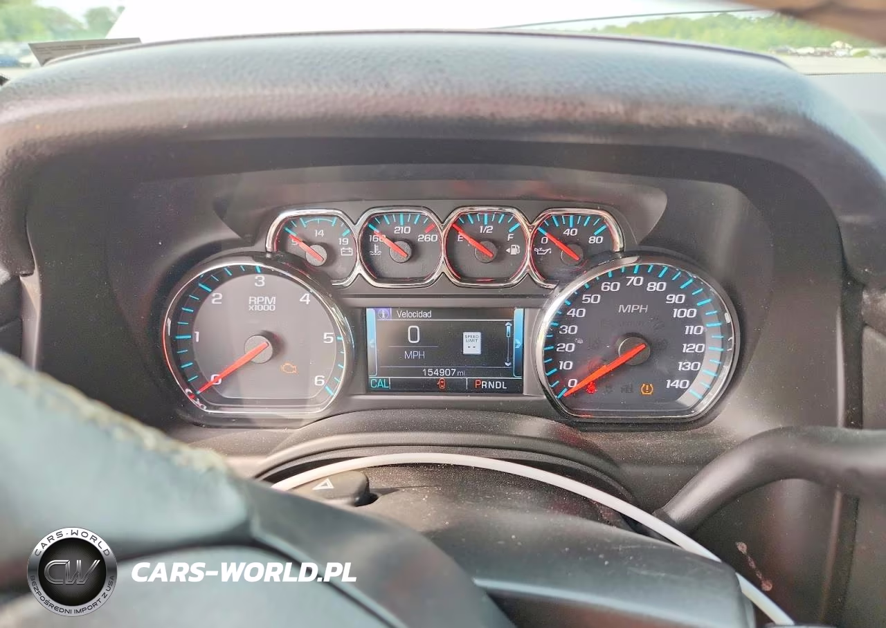 2018 Chevrolet Suburban K1500 Lt VIN:1GNSKHKC7JR105356 - 9